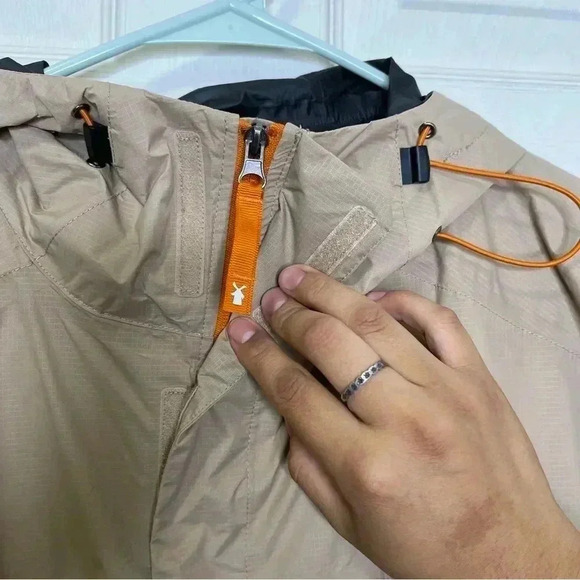 Dutch Bros Coffee Dutchwear Windbreaker Zip Up Jacket Mens Medium Beige Brown - Picture 2 of 9